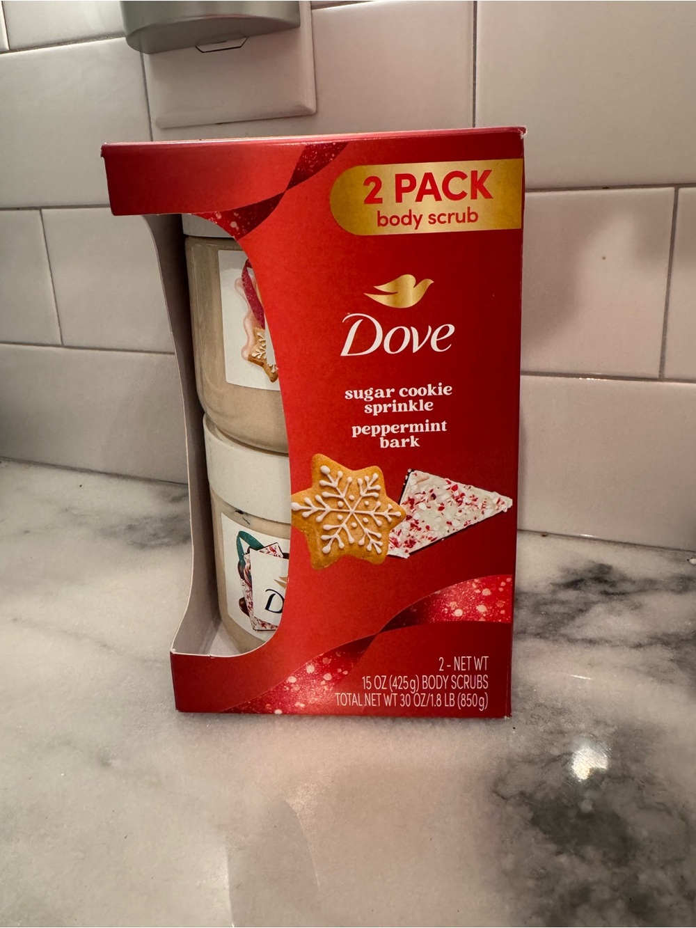 Dove Sugar Cookie & Peppermint Bark 2-Pack Body Scrub - Red